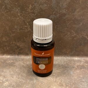 Young Living Ecuadorian Lemongrass Essential Oil